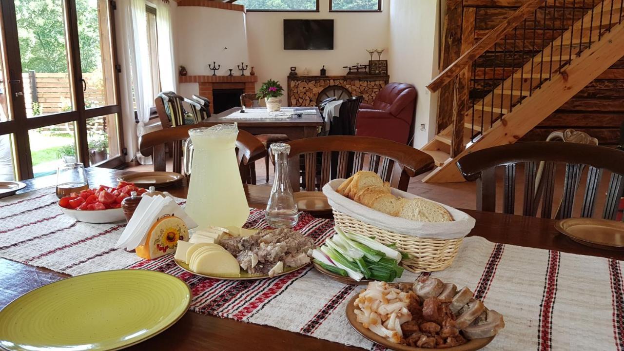 Crivina  Sura Lu' Vasile. Bed & Breakfast エクステリア 写真